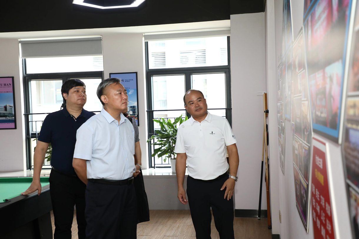 樟木頭鎮(zhèn)政府領導赴冠恒建設調(diào)研指導
