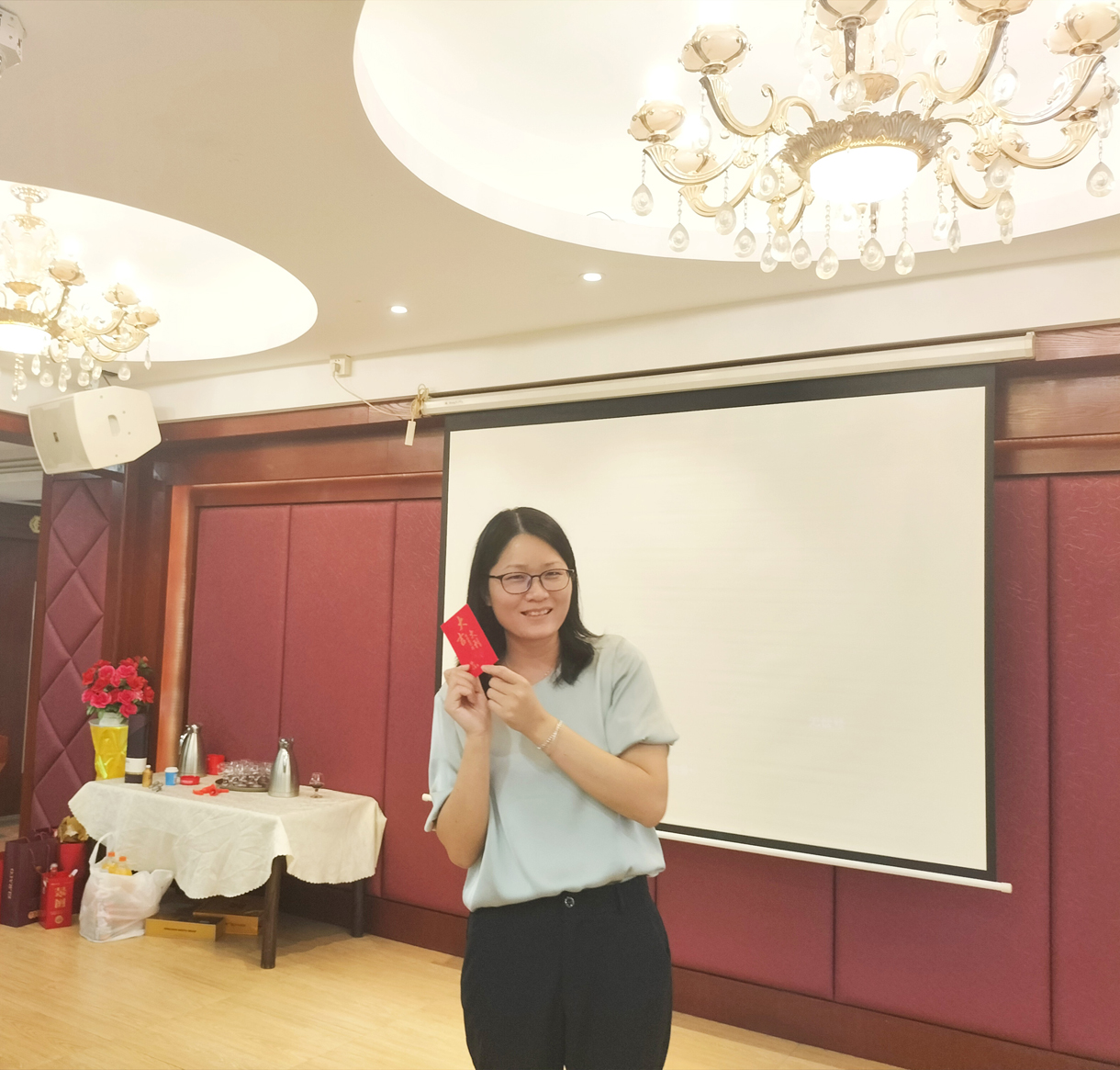 情滿中秋，雙節(jié)同慶！