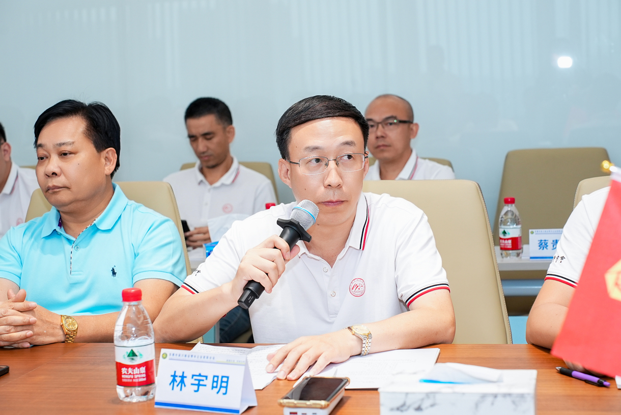 莞穗?yún)谴ㄇ嗥髞?lái)我司參觀交流