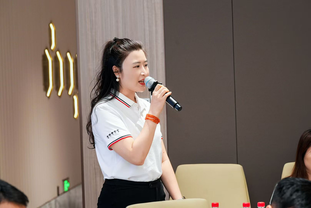 莞穗?yún)谴ㄇ嗥髞?lái)我司參觀交流