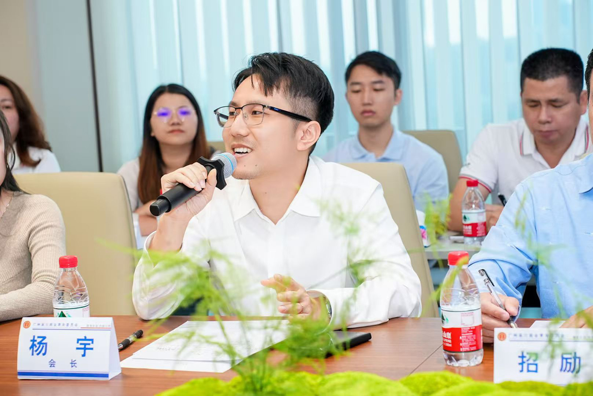 莞穗?yún)谴ㄇ嗥髞?lái)我司參觀交流