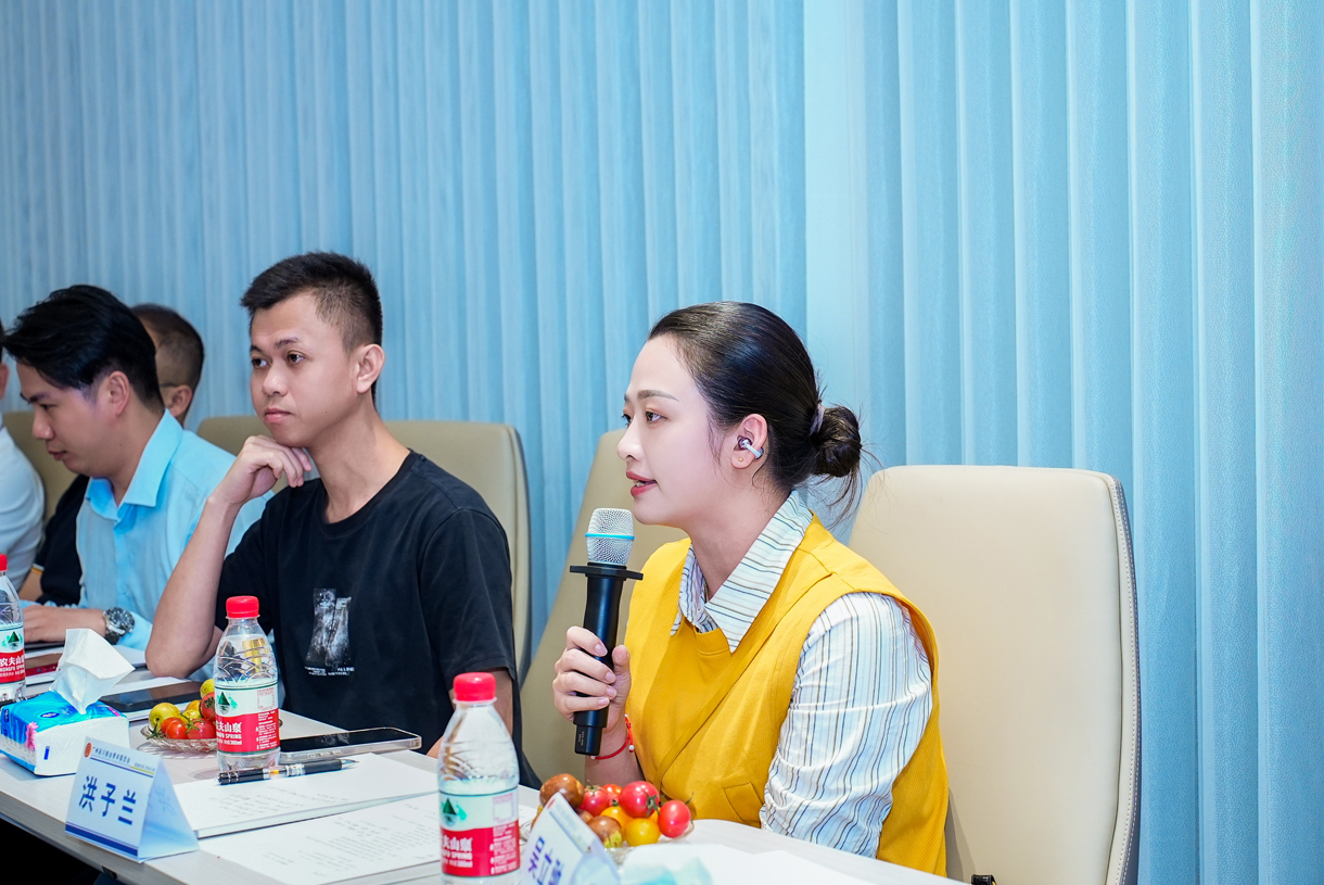 莞穗?yún)谴ㄇ嗥髞?lái)我司參觀交流