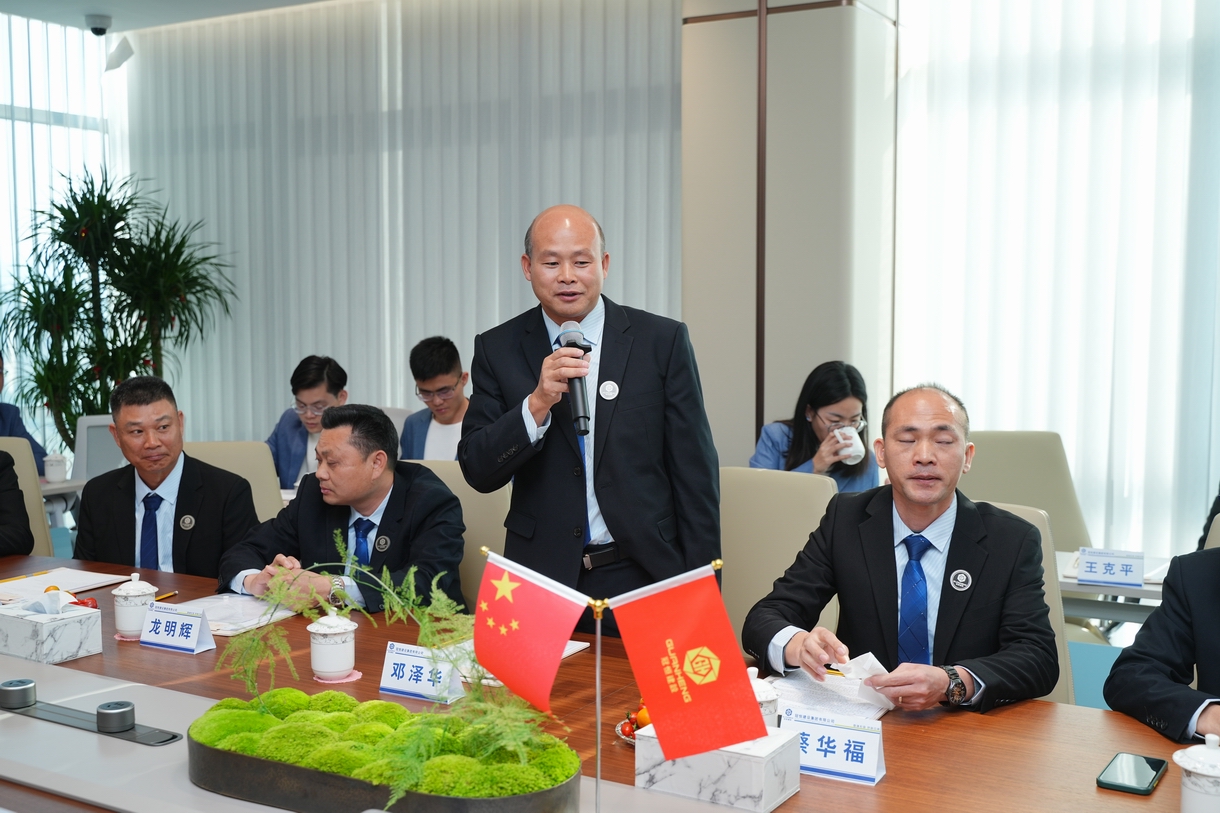 回首奮進(jìn)路，凝心啟征程。