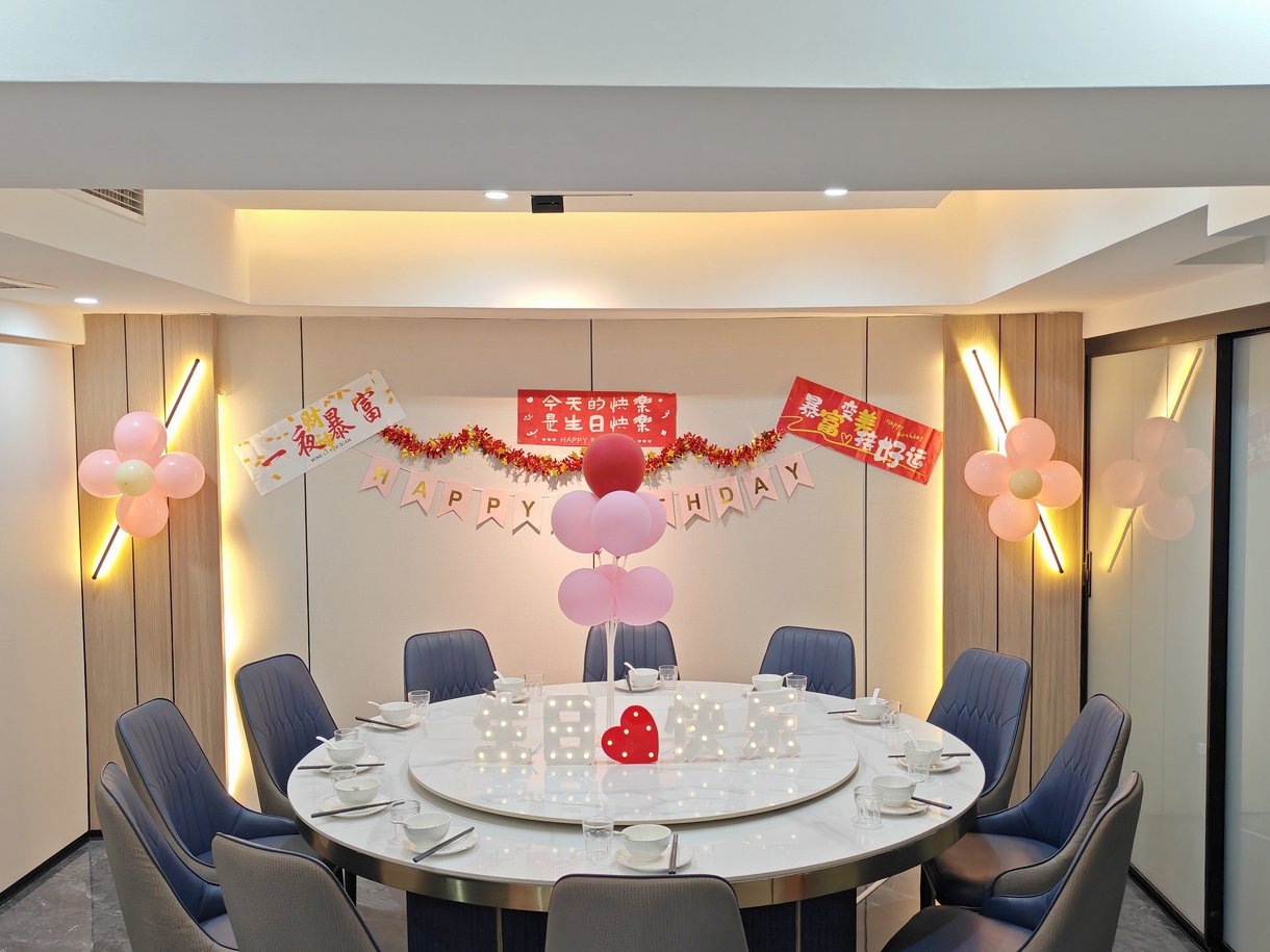 冠恒建設舉辦春季員工生日會